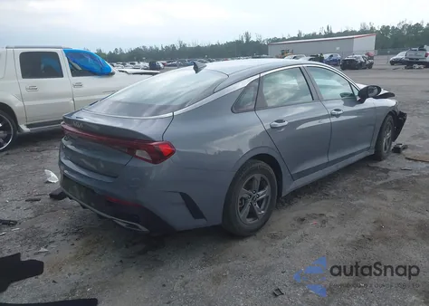 2022 Kia K5 Lxs z USA, uszkodzony, nr VIN 5XXG14J24NG150413